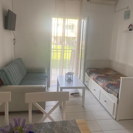 Sunny & Cosy Summer Flat Appartement