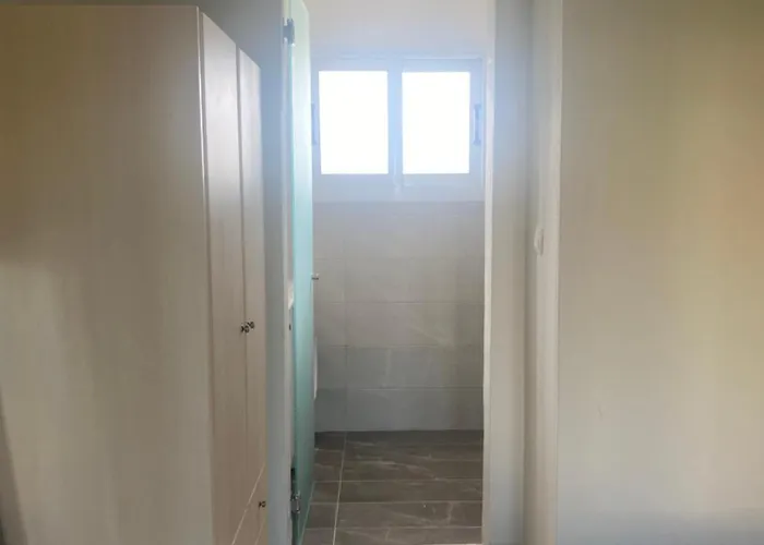 Sunny & Cosy Summer Flat Λευκίμμη