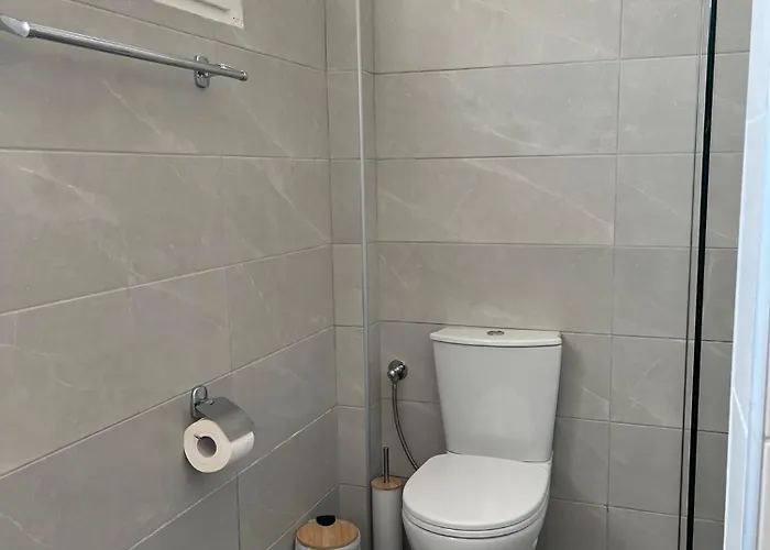 Sunny & Cosy Summer Flat 아파트